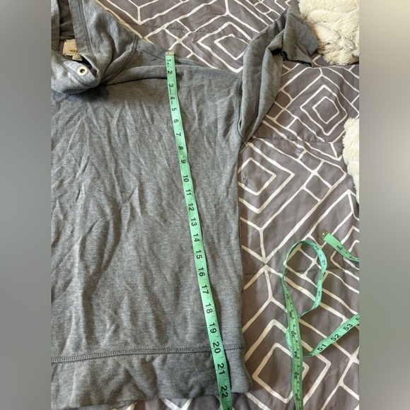Aerie offline sweatshirt size small. Great condition - Picture 7 of 12